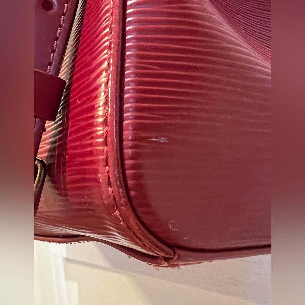 Louis Vuitton EPI Leather Brea MM Rubis Shoulder Purse Tote Bag Two Way LV Red - Picture 9 of 16